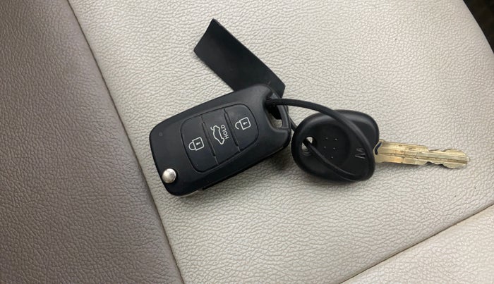 2013 Hyundai i10 ASTA 1.2, Petrol, Manual, 46,832 km, Key Close Up