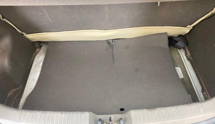 2013 Hyundai i10 ASTA 1.2, Petrol, Manual, 46,832 km, Boot Inside