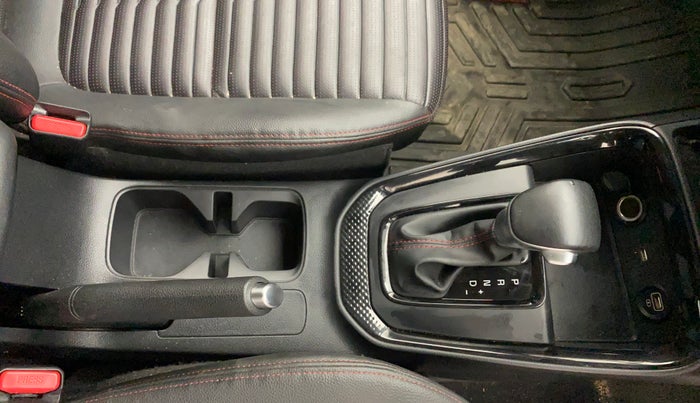 2020 KIA SONET GTX PLUS 1.5 AT, Diesel, Automatic, 38,573 km, Gear Lever