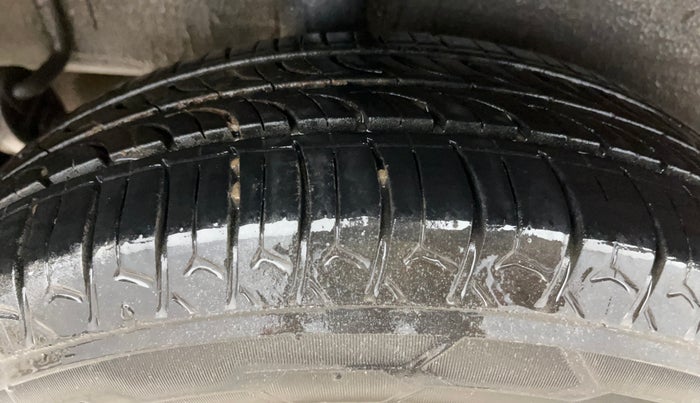 2017 Maruti Celerio VXI, Petrol, Manual, 67,928 km, Right Rear Tyre Tread