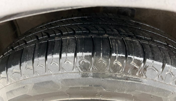 2017 Maruti Celerio VXI, Petrol, Manual, 67,928 km, Left Front Tyre Tread
