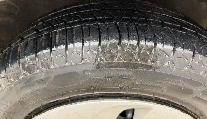 2017 Maruti Celerio VXI, Petrol, Manual, 67,928 km, Right Front Tyre Tread