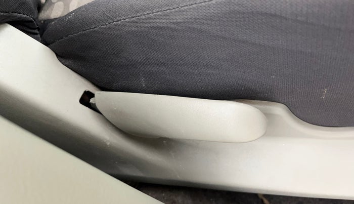 2017 Maruti Celerio VXI, Petrol, Manual, 67,928 km, Driver Side Adjustment Panel