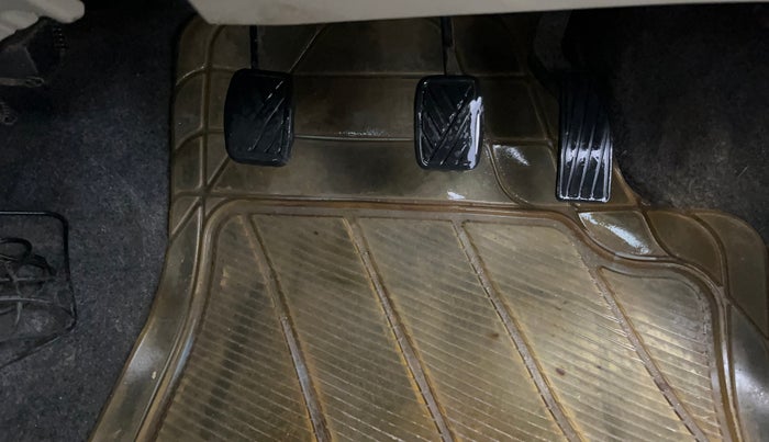 2017 Maruti Celerio VXI, Petrol, Manual, 67,928 km, Pedals