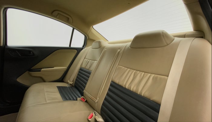 2014 Honda City S MT PETROL, Petrol, Manual, 21,841 km, Right Side Rear Door Cabin