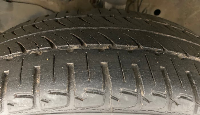 2014 Honda City S MT PETROL, Petrol, Manual, 21,841 km, Left Front Tyre Tread