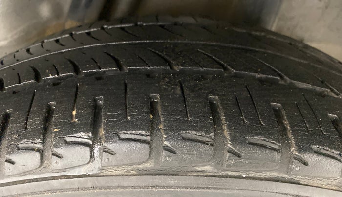 2014 Honda City S MT PETROL, Petrol, Manual, 21,841 km, Left Rear Tyre Tread