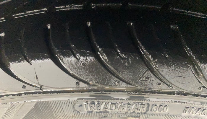 2017 Ford Figo Aspire TITANIUM 1.2 PETROL, Petrol, Manual, 53,528 km, Right Front Tyre Tread