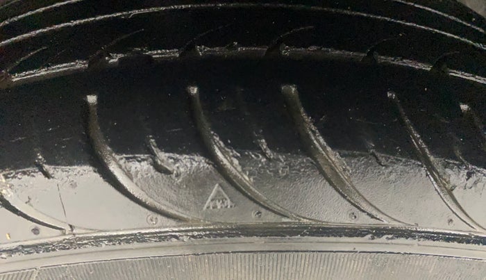 2017 Ford Figo Aspire TITANIUM 1.2 PETROL, Petrol, Manual, 53,528 km, Right Rear Tyre Tread