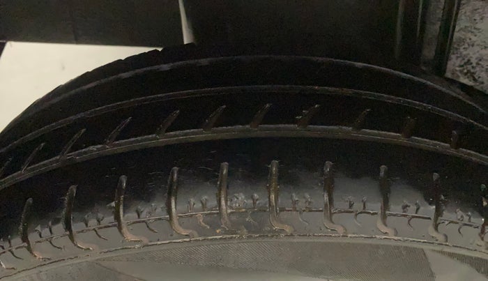 2018 Datsun Redi Go T(O) 1.0, Petrol, Manual, 39,784 km, Right Rear Tyre Tread