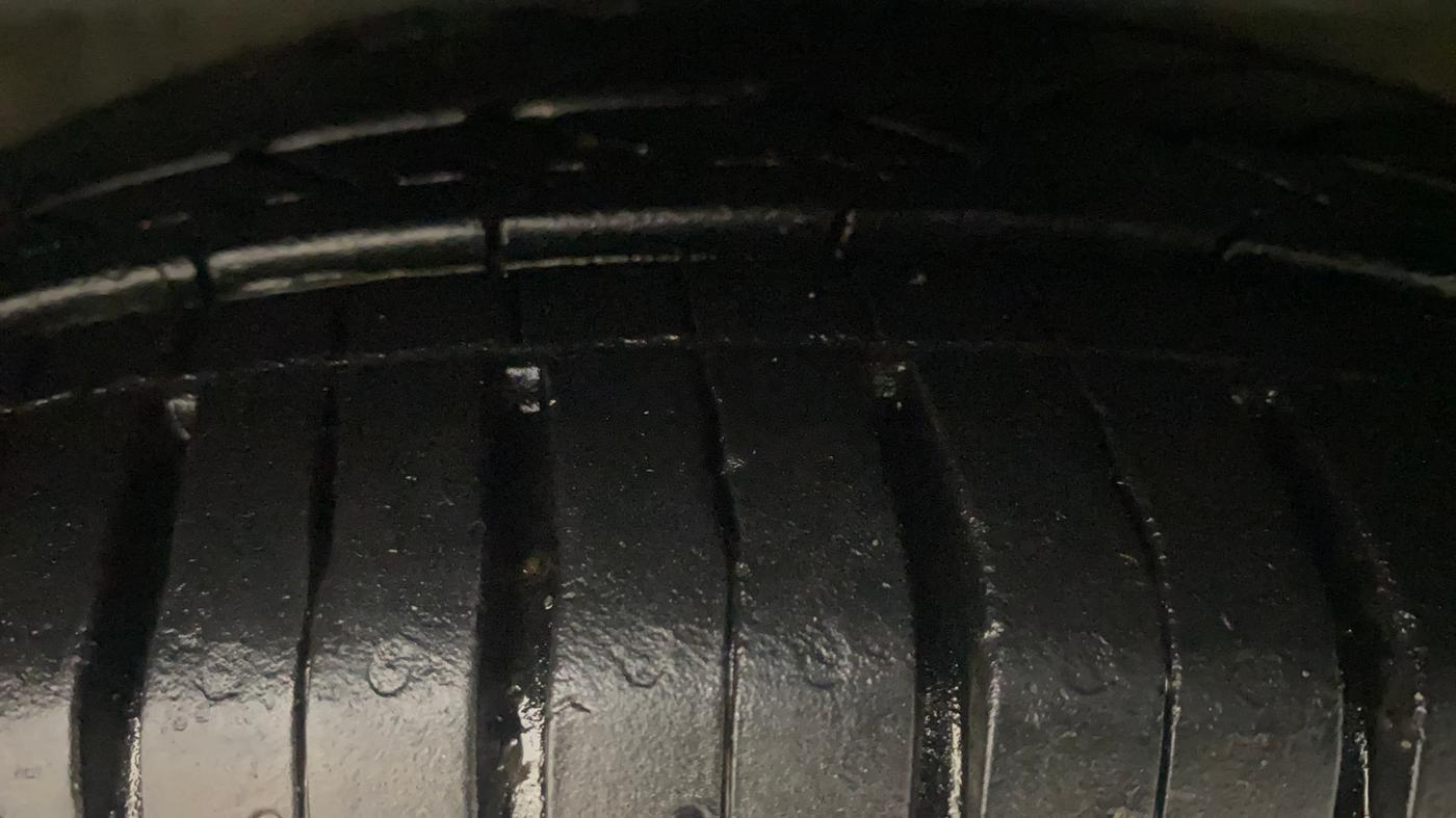 2019 Maruti Celerio X ZXI (O) AMT, Petrol, Automatic, 49,809 km, Right Front Tyre Tread