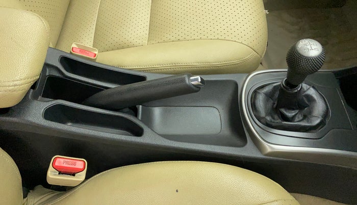 2015 Honda City 1.5L I-VTEC V MT, Petrol, Manual, 58,391 km, Gear Lever