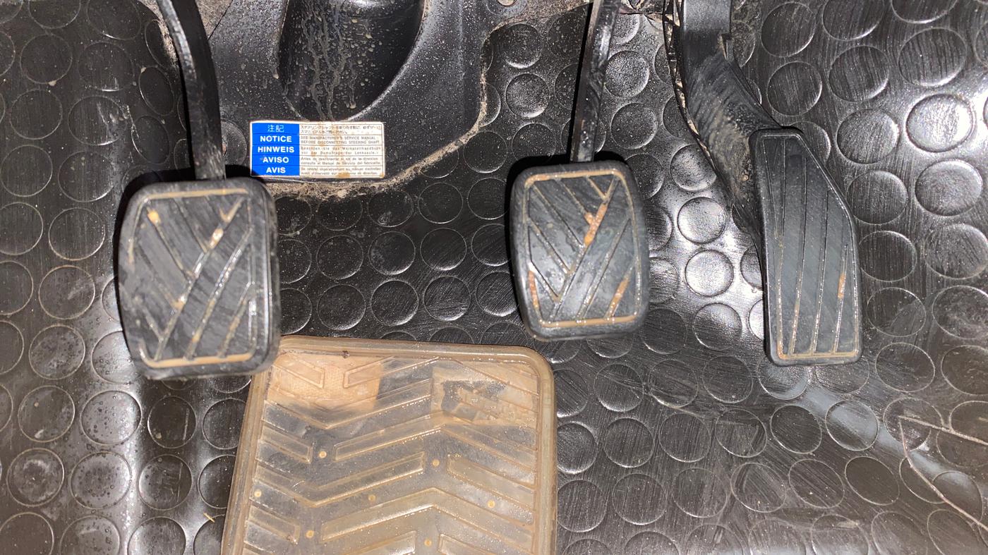 2018 Maruti IGNIS DELTA 1.2, Petrol, Manual, 88,732 km, Pedals