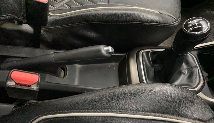 2018 Maruti IGNIS DELTA 1.2, Petrol, Manual, 88,732 km, Gear Lever