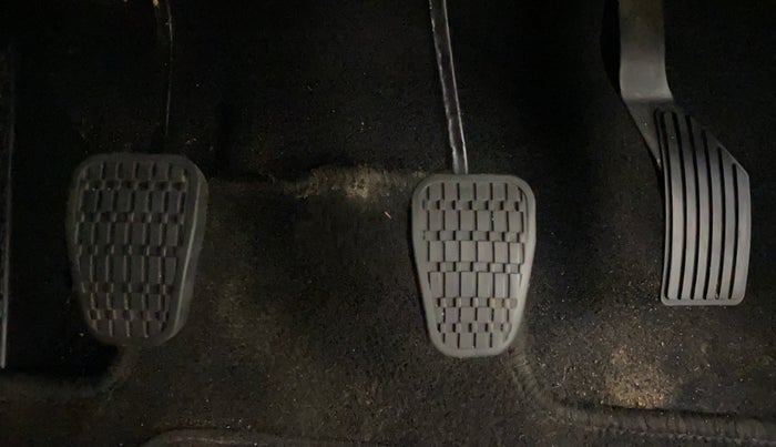2021 Tata ALTROZ XM PLUS PETROL, CNG, Manual, 56,683 km, Pedals