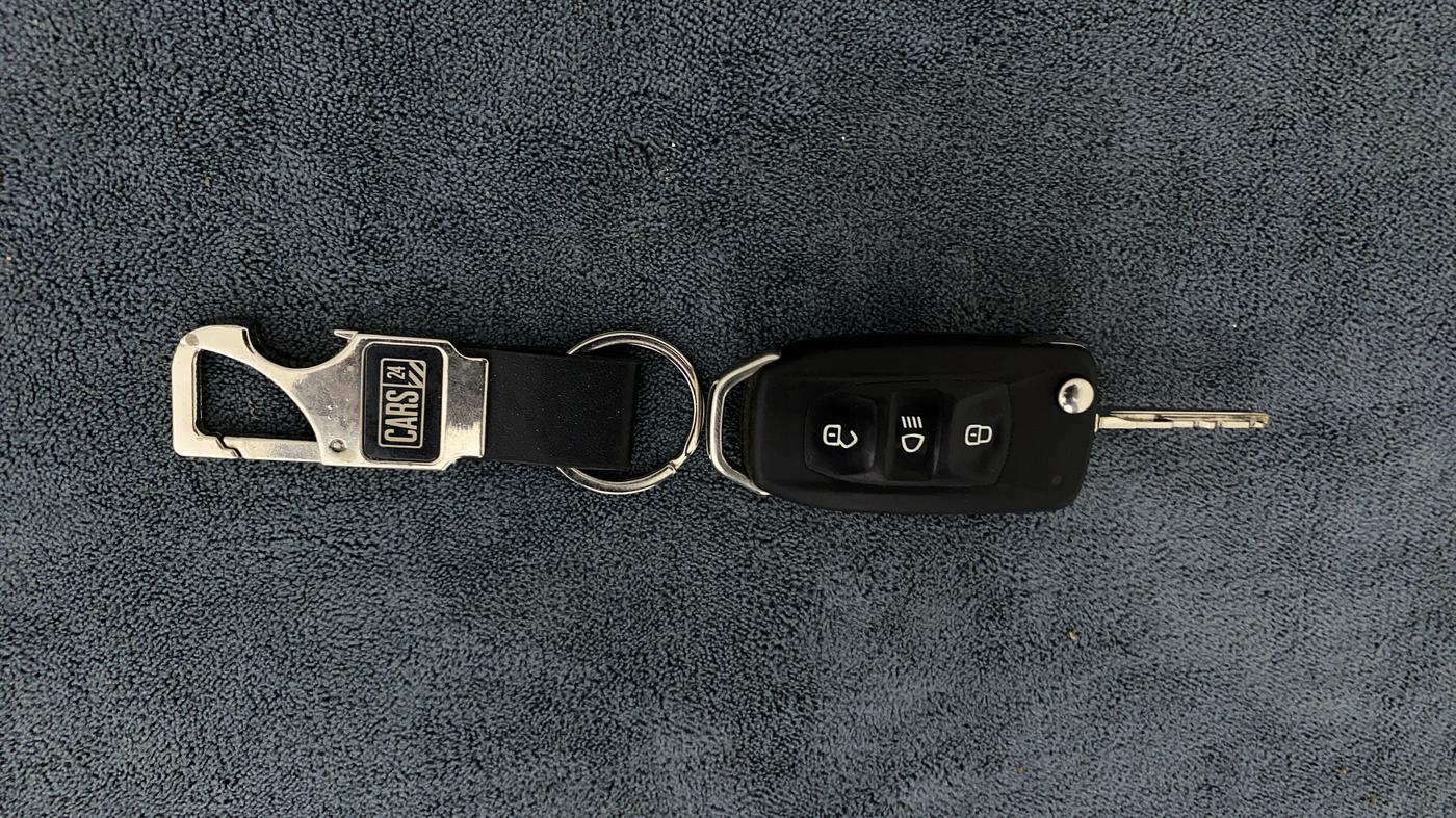 2019 Tata TIAGO NRG PETROL, Petrol, Manual, 14,921 km, Key Close Up