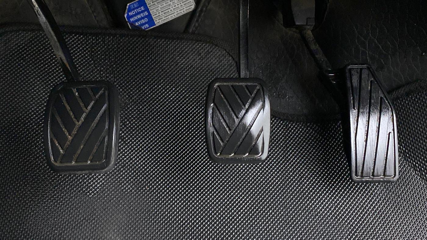 2018 Maruti Swift VXI, Petrol, Manual, 49,848 km, Pedals
