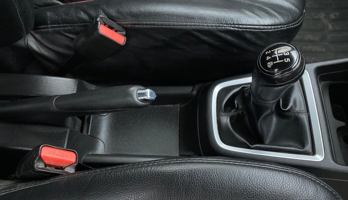 2018 Maruti Swift VXI, Petrol, Manual, 49,848 km, Gear Lever