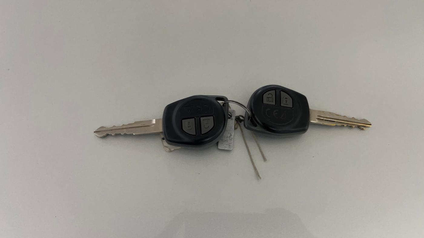 2018 Maruti Swift VXI, Petrol, Manual, 26,026 km, Key Close Up