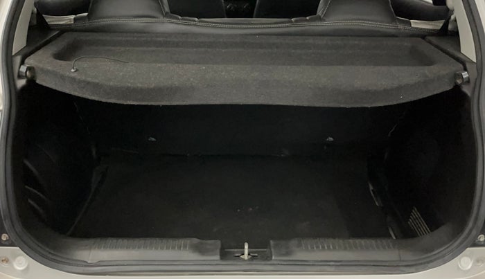 2018 Maruti Swift VXI, Petrol, Manual, 26,026 km, Boot Inside
