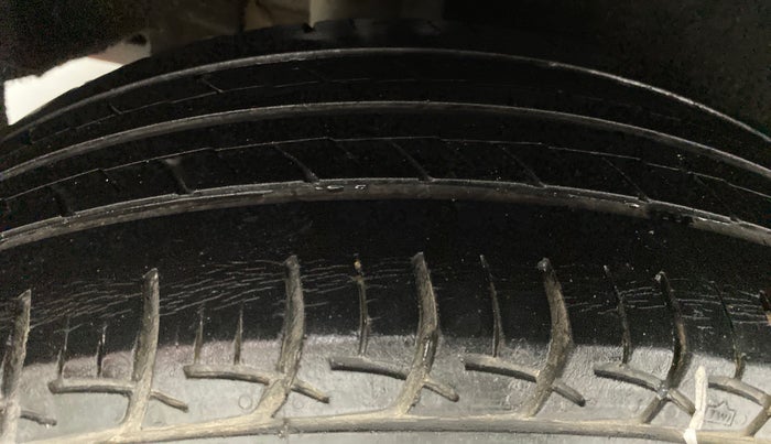 2017 Maruti Baleno DELTA 1.2 K12, Petrol, Manual, 55,910 km, Right Rear Tyre Tread