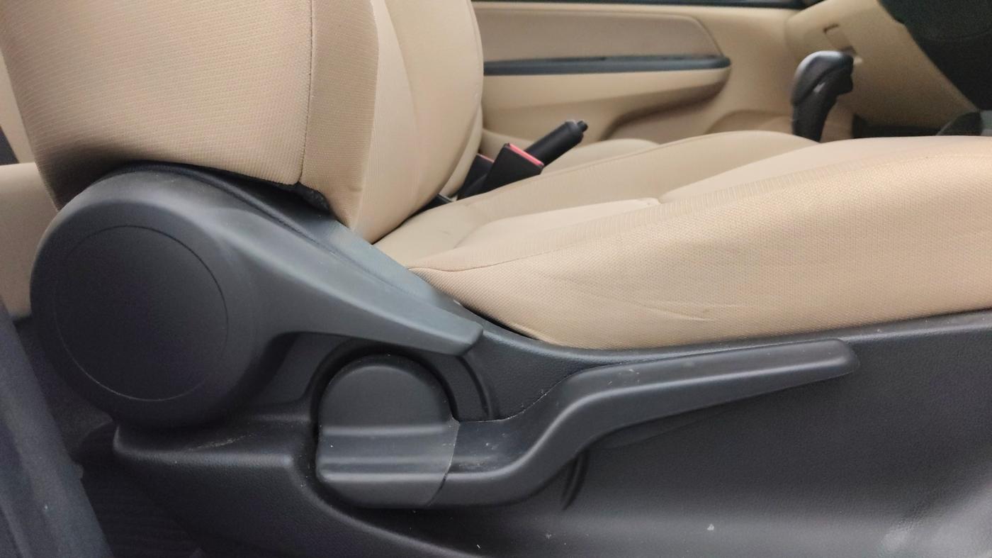 2019 Honda Amaze 1.2L I-VTEC V CVT, Petrol, Automatic, 93,726 km, Driver Side Adjustment Panel