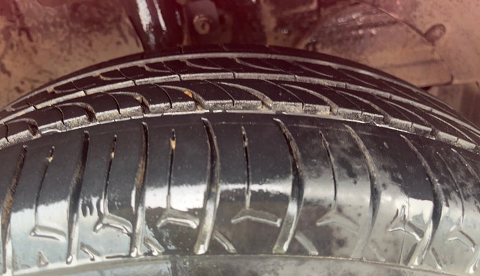 2023 Maruti Swift ZXI, Petrol, Manual, 43,314 km, Right Front Tyre Tread