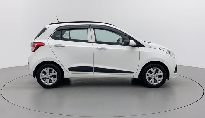 2014 Hyundai Grand i10 SPORTZ 1.2 KAPPA VTVT, Petrol, Manual, 48,532 km, Right Side View