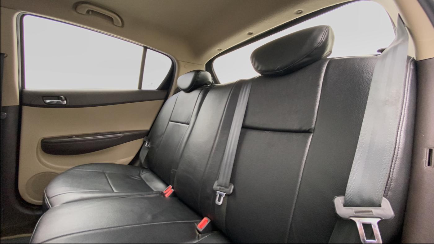 2009 Hyundai i20 MAGNA 1.2 VTVT, Petrol, Manual, 43,504 km, Right Side Rear Door Cabin