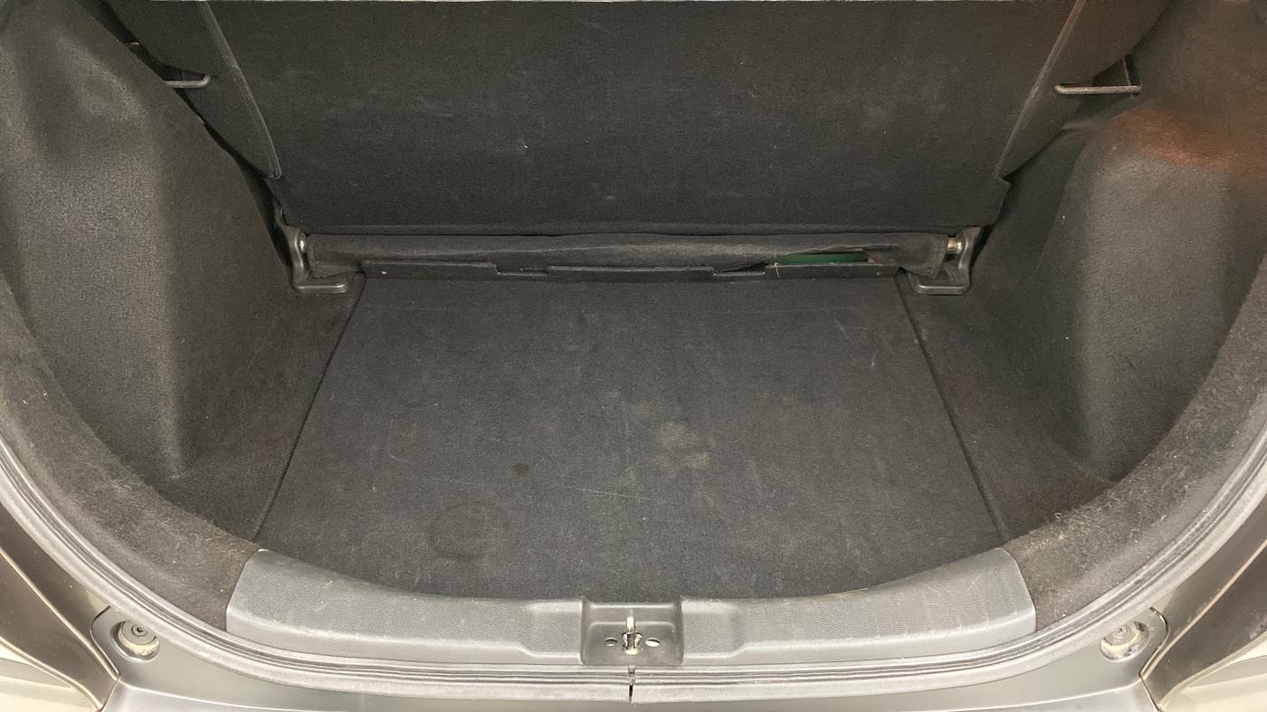 2018 Honda WR-V 1.2 i-VTEC VX MT, Petrol, Manual, 23,491 km, Boot Inside