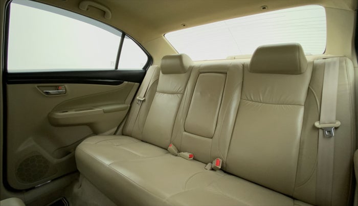 2018 Maruti Ciaz ALPHA 1.4 VVT, Petrol, Manual, 21,191 km, Right Side Rear Door Cabin