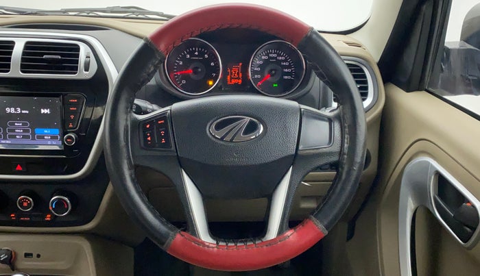 2018 Mahindra TUV300 T10 AMT, Diesel, Automatic, 82,048 km, Steering Wheel Close Up