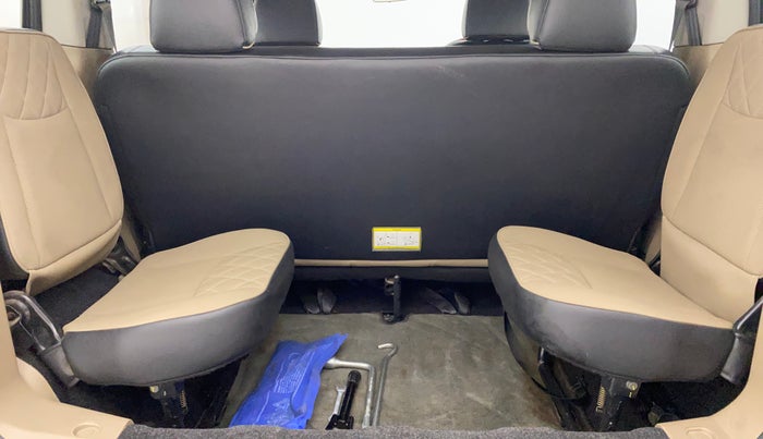 2018 Mahindra TUV300 T10 AMT, Diesel, Automatic, 82,048 km, Third Seat Row ( optional )