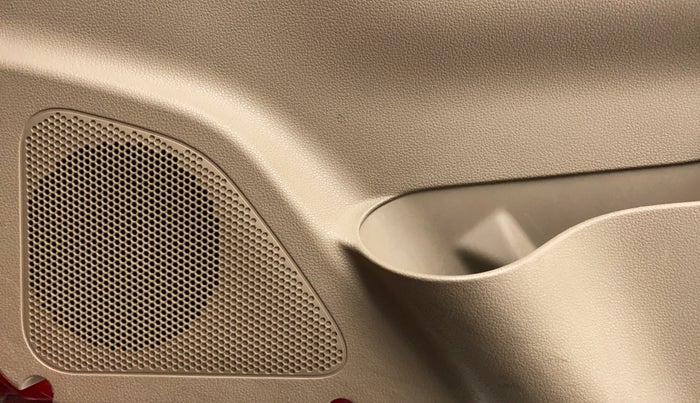 2018 Mahindra TUV300 T10 AMT, Diesel, Automatic, 82,048 km, Speaker