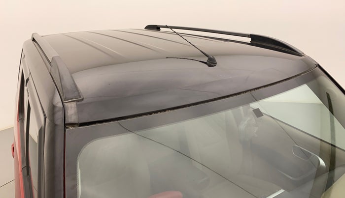 2018 Mahindra TUV300 T10 AMT, Diesel, Automatic, 82,048 km, Roof