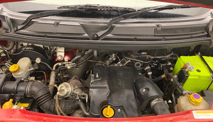 2018 Mahindra TUV300 T10 AMT, Diesel, Automatic, 82,048 km, Open Bonet