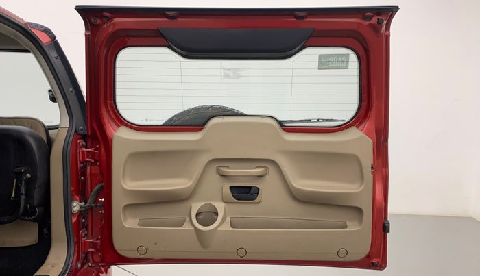 2018 Mahindra TUV300 T10 AMT, Diesel, Automatic, 82,048 km, Boot Door Open