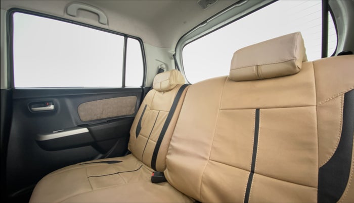 2013 Maruti Wagon R 1.0 VXI, Petrol, Manual, 75,578 km, Right Side Rear Door Cabin