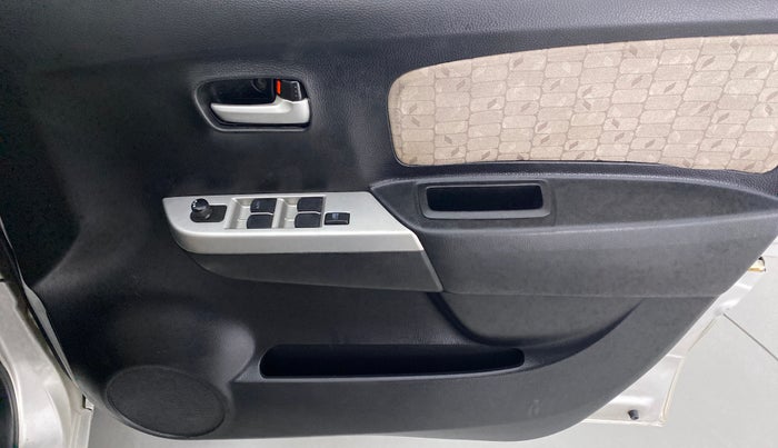 2013 Maruti Wagon R 1.0 VXI, Petrol, Manual, 75,578 km, Driver Side Door Panels Control