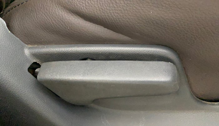 2012 Maruti Ritz VXI, Petrol, Manual, 91,756 km, Driver Side Adjustment Panel