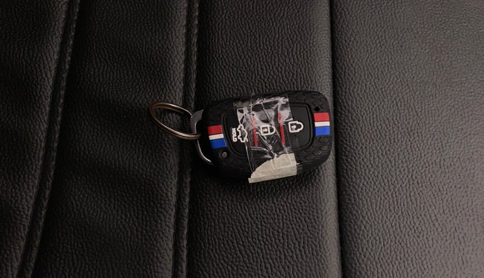 2020 Hyundai Elite i20 ASTA 1.2 (O), Petrol, Manual, 17,402 km, Key Close Up