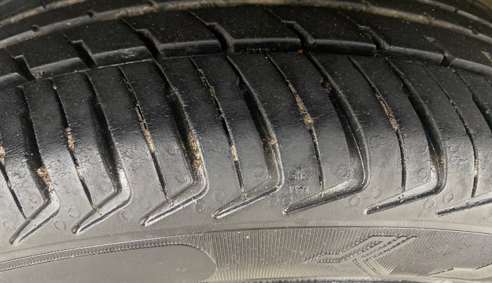 2016 Maruti Alto K10 VXI AMT, Petrol, Automatic, 55,037 km, Right Rear Tyre Tread