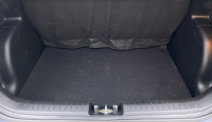 2022 Hyundai VENUE 1.0L Turbo GDI SX MT, Petrol, Manual, 13,710 km, Boot Inside