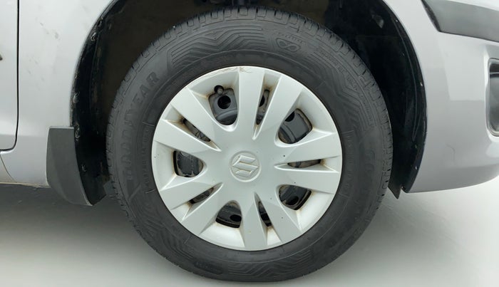 2013 Maruti Swift Dzire VXI, Petrol, Manual, 49,605 km, Right Front Wheel