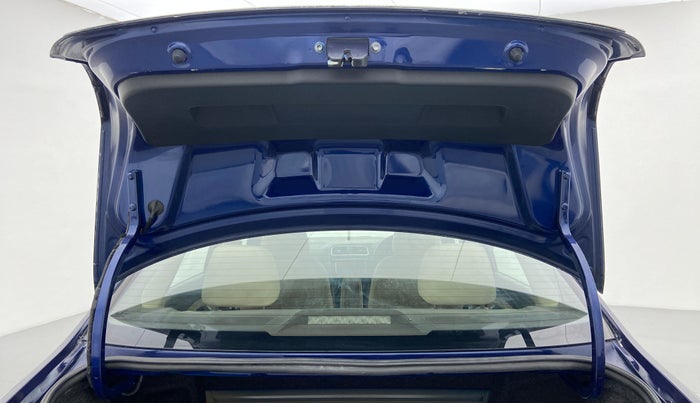 2013 Volkswagen Vento HIGHLINE DIESEL, Diesel, Manual, 67,871 km, Boot Door Open