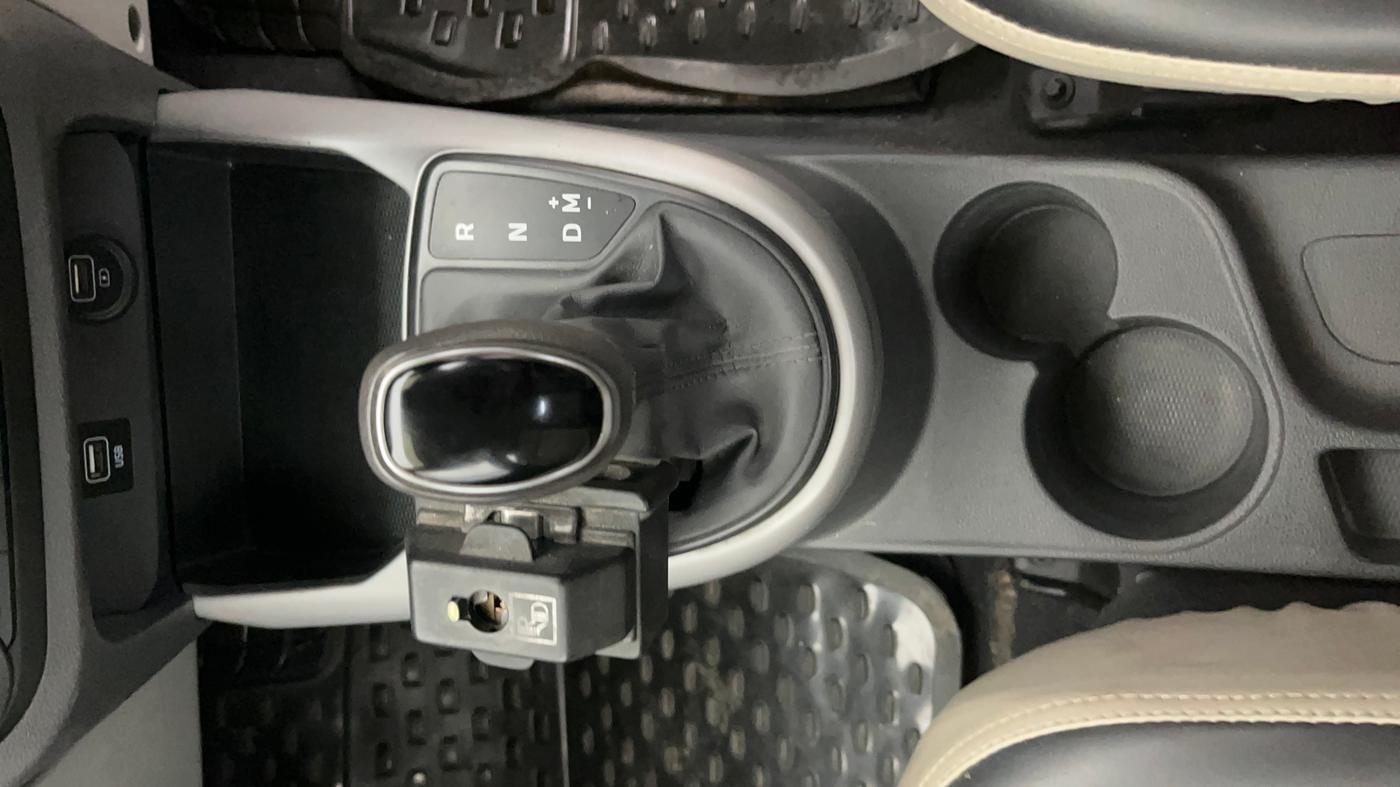 2019 Hyundai GRAND I10 NIOS SPORTZ AMT 1.2 KAPPA VTVT, Petrol, Automatic, 52,695 km, Gear Lever
