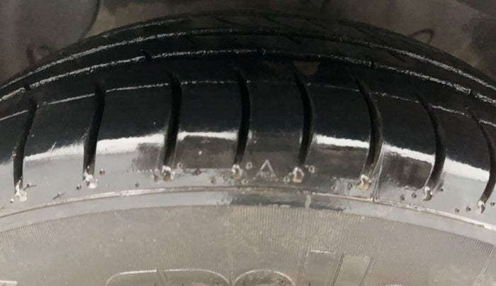 2019 Hyundai GRAND I10 NIOS SPORTZ AMT 1.2 KAPPA VTVT, Petrol, Automatic, 52,637 km, Left Front Tyre Tread