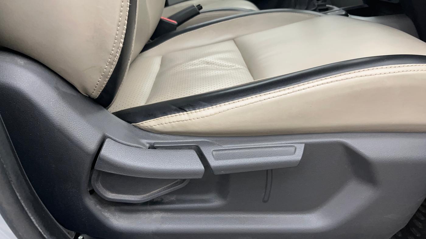 2019 Hyundai GRAND I10 NIOS SPORTZ AMT 1.2 KAPPA VTVT, Petrol, Automatic, 52,695 km, Driver Side Adjustment Panel