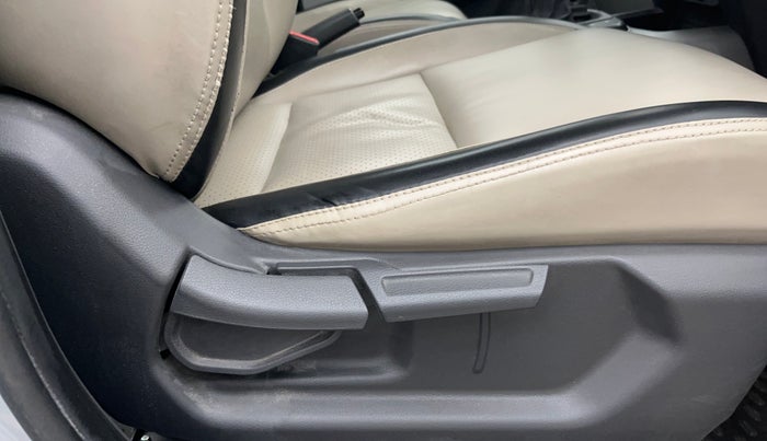 2019 Hyundai GRAND I10 NIOS SPORTZ AMT 1.2 KAPPA VTVT, Petrol, Automatic, 52,637 km, Driver Side Adjustment Panel