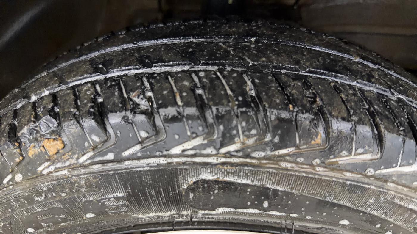 2024 Maruti Alto K10 VXI, Petrol, Manual, 30,824 km, Right Front Tyre Tread